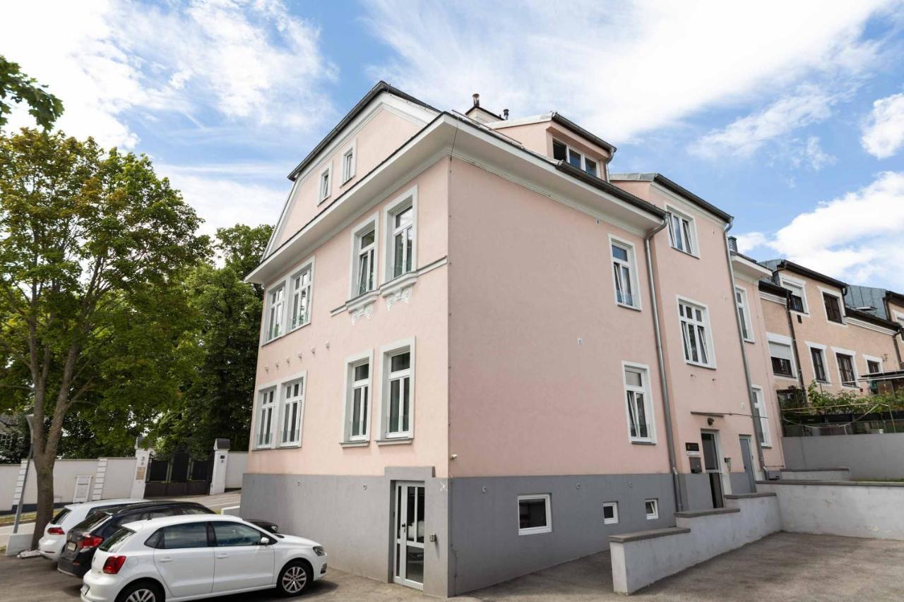 Triangle Apartments Giesshubl Экстерьер фото