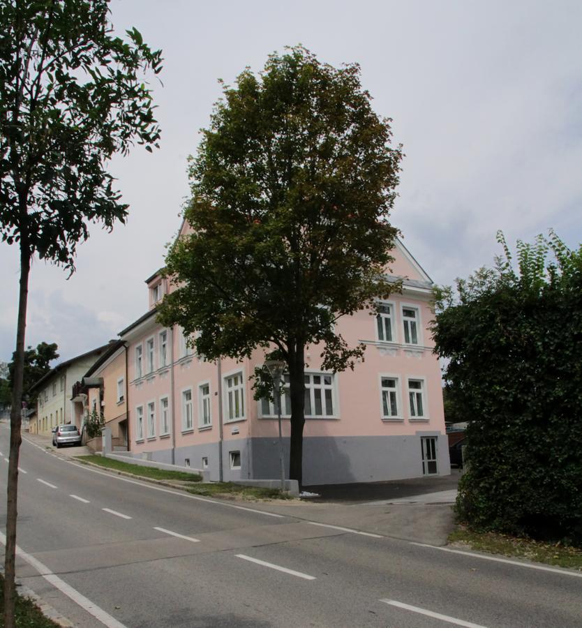 Triangle Apartments Giesshubl Экстерьер фото